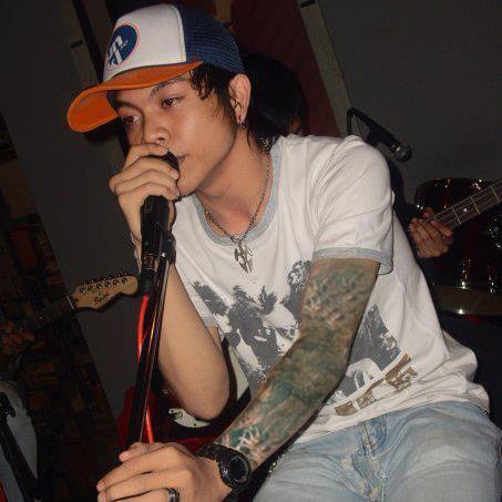Dhiecoholic Saravrova Official Twitter || Lukies Husband of @shintadewiputr1 || CoffeeHolic || DOTAHOLIC || Madrid Fan's || Supporter @PERSIB ||
BANDUNG