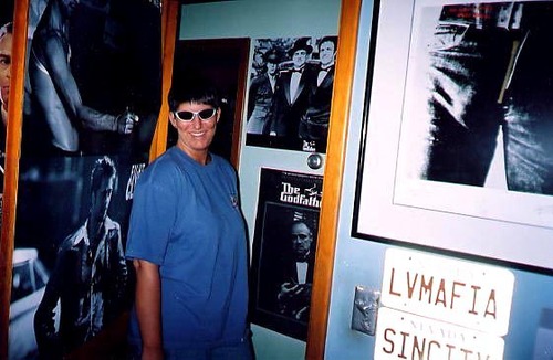 ALLTHEHARDWAYST's profile picture. a cool, wild, crazy, fun chic, loves music, movies, American Idol, Simon Cowell is my fave judge, Boston Red Sox, LA LAKERS, sleeping, Sinatra, Stars, etc.