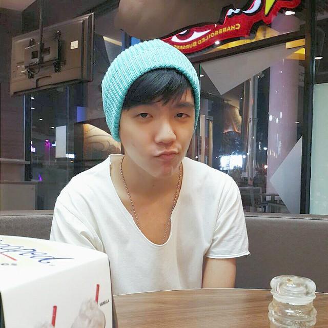 :อ๊อม กณิศ วิเชียรวนิชกุล | ❤My Real:@ompkanish | IG:omp_kanish21 | *Bot Not Real* | #HormonesThesereis2  #ThirTEENTerros