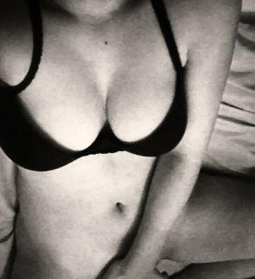 hey there, send me your most naughty snap, i do agree that the girl snap, my snap: sexysnap-world