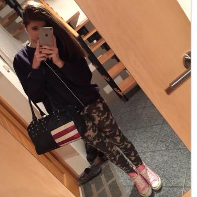 Facebook: Sandra Irgendwas and Sandra Riegler Follow me and I'll follow back ♡