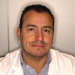 Doctor en Cirugía Ortopédica y Traumatología. Clínica del Pilar. Zaragoza. España.