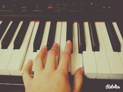 hi! I'm 16 and I'm an unknown songswriter and singer~music is everything to me~