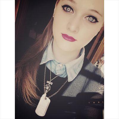 _FMarzano's profile picture. Fanculo al mondo intero adesso penso solo a me perché ho capito che più dai e più si scordano di te. Instagram:http://t.co/SBo69HOCya