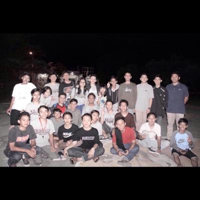 Nama dan keluarga ini masih tetap ada dan selalu ada, keonk '12.