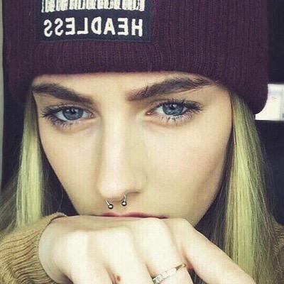 sarah mayhales is queen. she is perfect