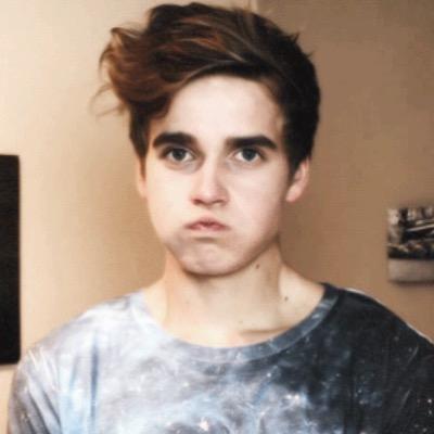 sunnysuggary's profile picture. you should follow @amyysugg bc she just gave you a free follow :)