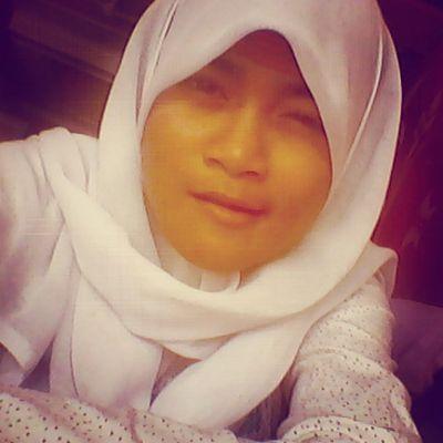 RP@wiwilone gua sayang sma orang yg sayang ama gua , gia perhatian ama orang yg perhatiin gua & gua ngehargain orang yg bisa ngehargain gua simple :-)