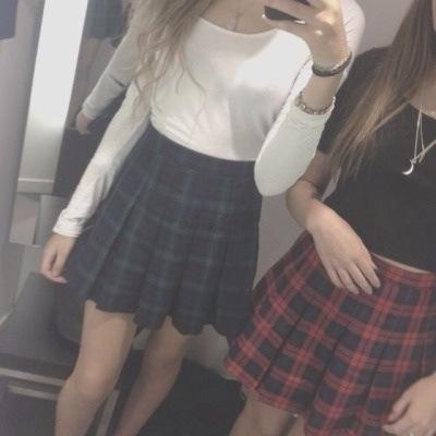 free follow from @5snaps ask for a follow back ✨if you already follow her here's a follow bc she loves you