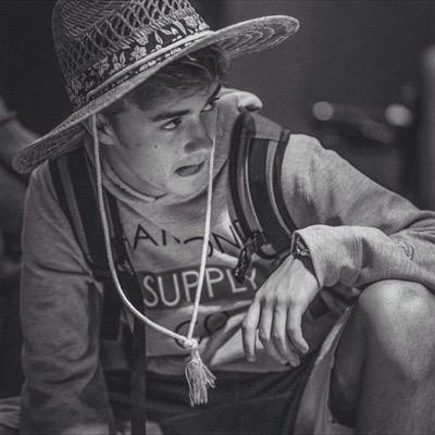 DONT FOLLOW-- Follow @GOLFWANGRIERS