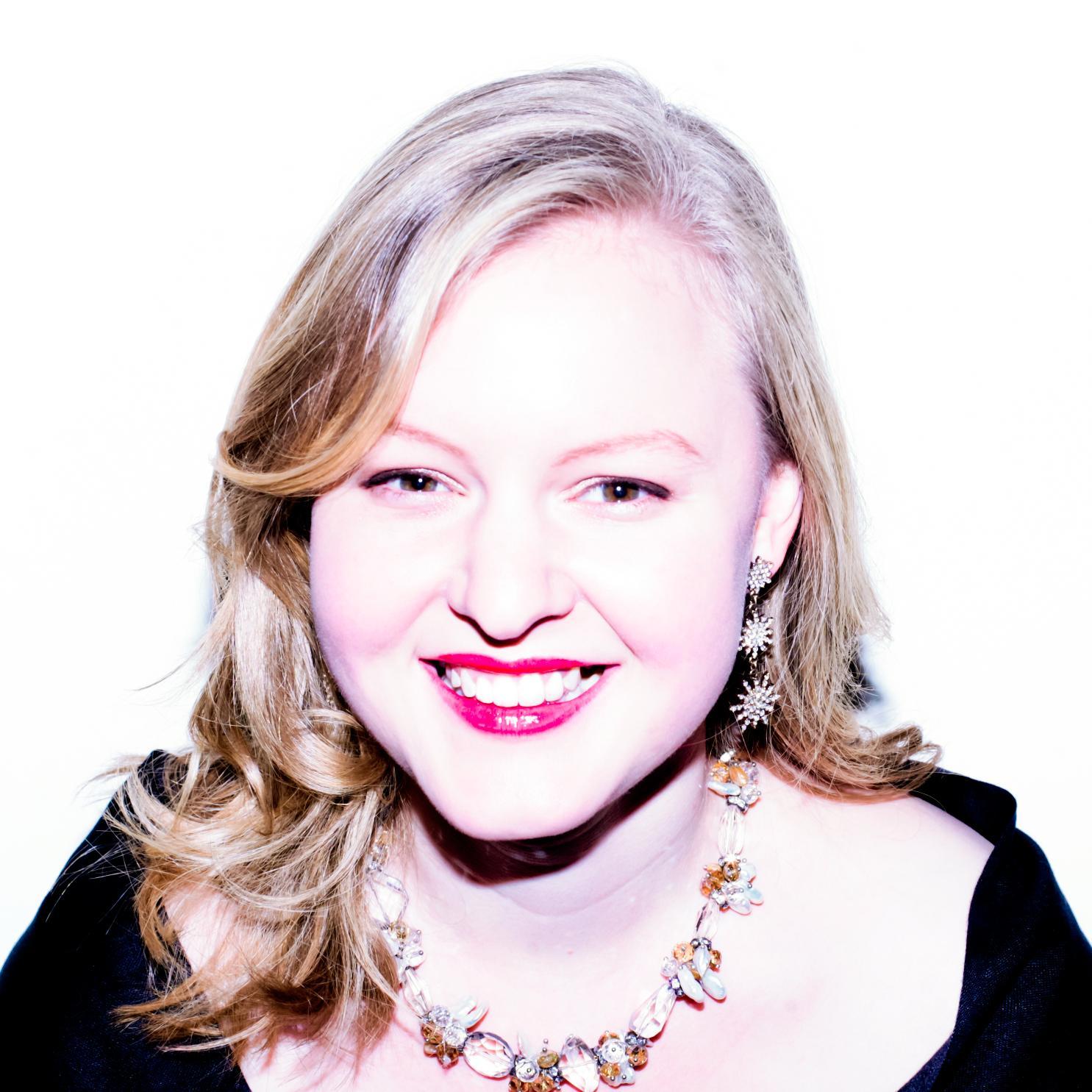 Mezzo-soprano and baroque specialist (formerly Esther Brazil). Now Church of England priest tweeting over at @estherdaponte.