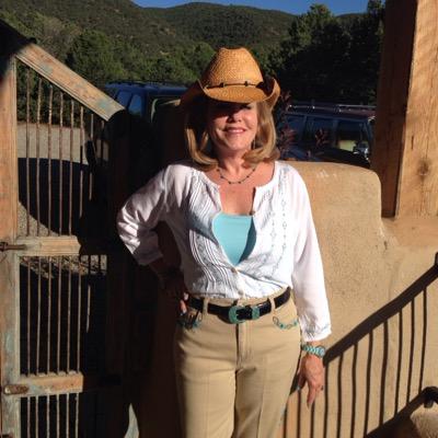 Native Dallasite and Texan, mother and anti-aging skincare entrepreneur!
