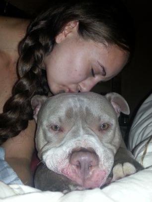 chelsealion850's profile picture. #dogmom #bartender #servent