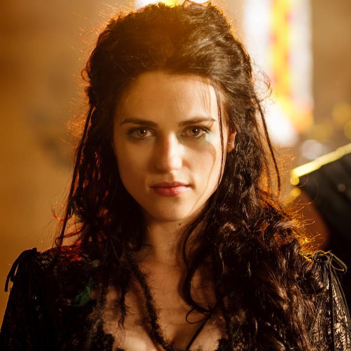 Bellatrix Black, deuxième enfant de l'illustre famille Black // I kill Sirius Black HAHAHAHA ! (La, vous avez peur, les noob !)