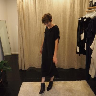 lizabethread's profile picture. always dancing like Elaine Benes.