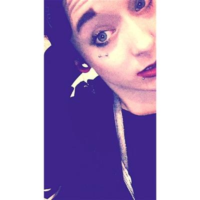 chelsea|myman|oasis|thestoneroses|drumnbass|jungle|cars|ink|piercings|chillin|singing|lyrics|keepsmilin|*