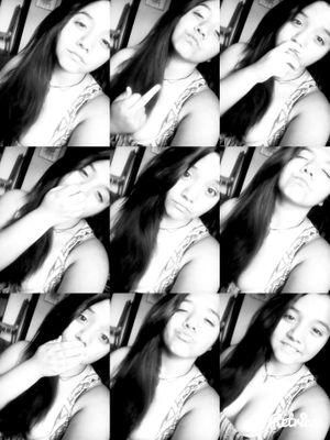 14 años, me gusta cantar. Me llamo BeatrizAstudillo y te quiero a ti!:3