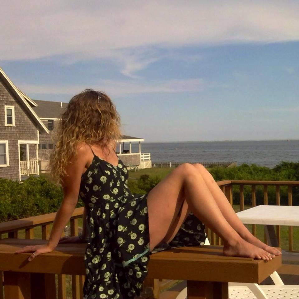 JenMWilliamson's profile picture. Author @aimhappywithme