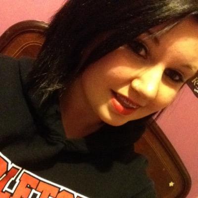 im kayla/ 15 /scene /i love my bands follow me i might follow you back and im in cheer for 7 years , single