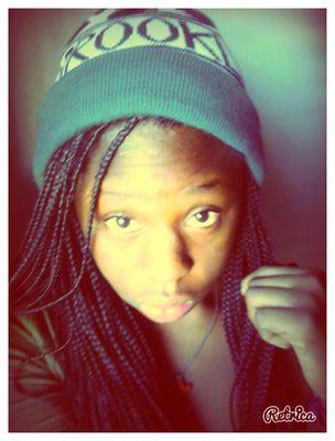 negrita_conflow's profile picture. 12 years, twek. Aveces cuando estoy triste simplemente me miro en al espejo;-). instagram/ butonly_swaggers,number: 632884292