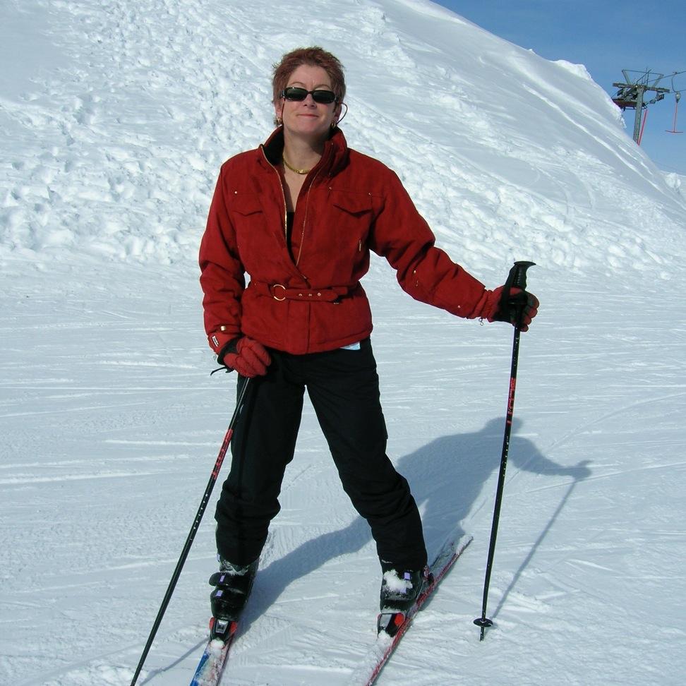 HelenHoltby's profile picture. 