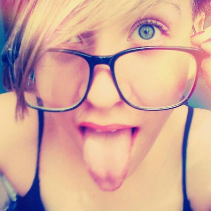 MiriamMtz329's profile picture. 