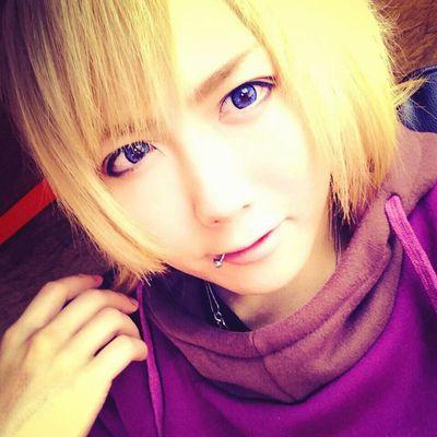 RoNo☆Cro & RoyzなどのV系をフォローしてます！LINE欲しい方よろこんであげます(≧∇≦)