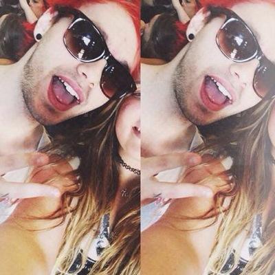 follow @cuddlxyziam if ur 1f af lmao