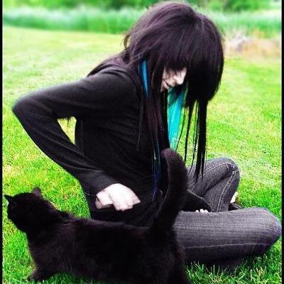 blade_rebel's profile picture. I love Candy and i like the colors green, white, black, chrome,dark red and electric blue I also love bvb and music instruments.