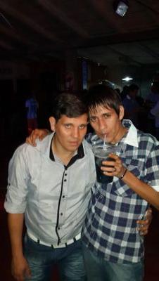 carlosa27223479's profile picture. estamos enamorado