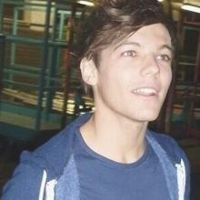 hi babe, this is a free follow from @crimsonlwt, please follow me back on there ((: