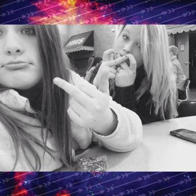 follow @kinkyfordeezy since she gave you this free follow❤️