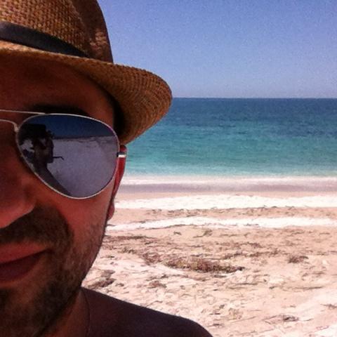 Se scorre un fiume dentro ad ogni cuore
arriveremo al mare prima o poi.