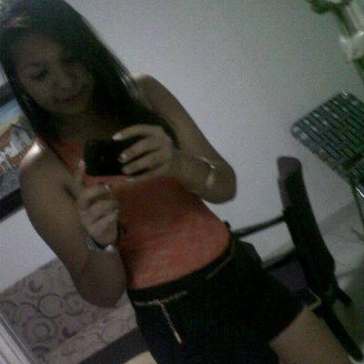 Guitarrista :3 Futura Salubrista *---* HppyBirth Day: 03 Octubre3 & Lo Que Mas AmoMiFamilia :D