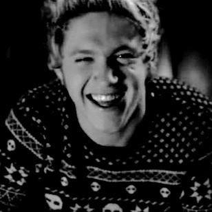 foolishoran_'s profile picture. does it ever drive you crazy just how fast the night changes?