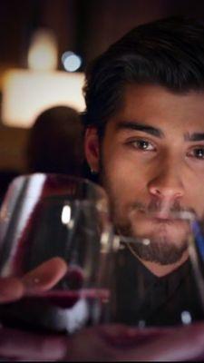 i am a fan of THE BIGGEST BOYBAND ON THE PLANET/follow me for a follow back / my life my heart is @zaynmalik