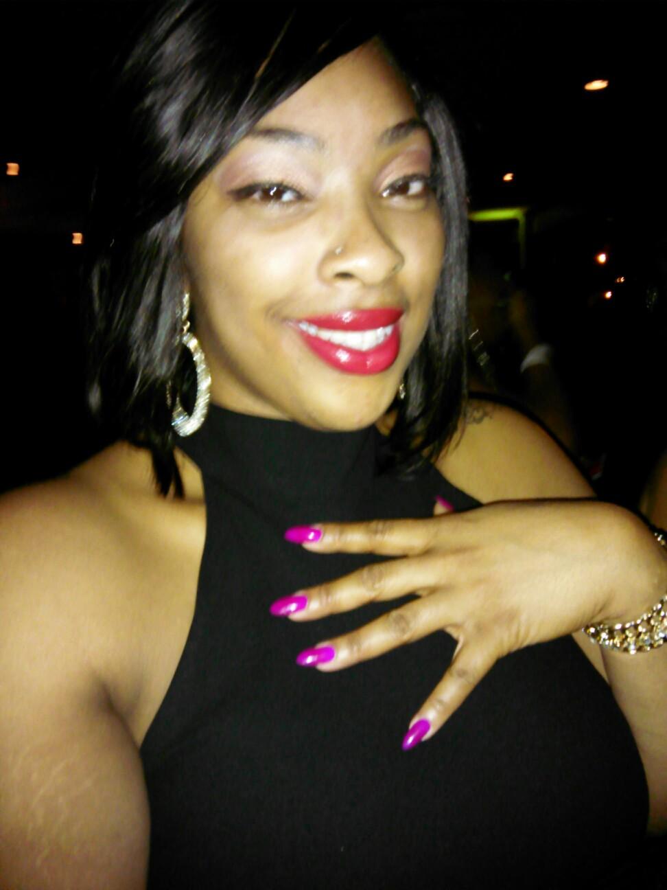 JuiceyBeauty's profile picture. Don't envy befriend me moving in ways you'd wish you were with me.