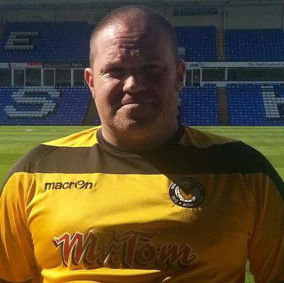 brummie lad Newport County fan. good music casual clothes. live for the weekend!