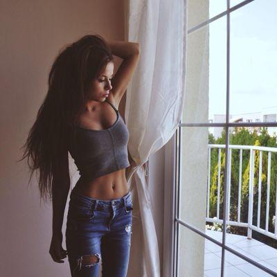 Clara - 1m66 - Départ: 61 Kilos - Now: 58,1 Kilos Objectif 1 : 55k Objectif 2: 50k 
Objectif final: 45k