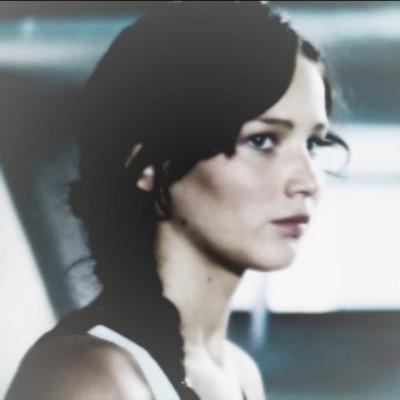 I'm Katniss Everdeen, a victor from District Twelve. I've seen Finnick half naked, and President Snow hates me. @ChosenByHer is my saviour. [HG/RP]