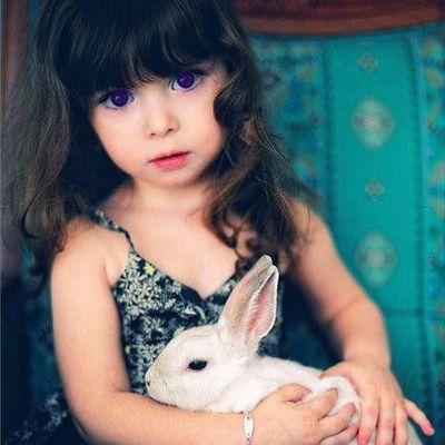 Hija de Rhaegar Targaryen y Elia Martell. Princesa de los Siete Reinos. Tengo un gato y sé cómo usarlo.