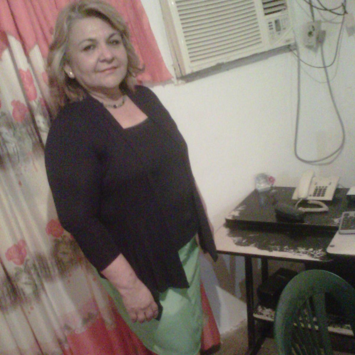 Cuando estoy en pruebas.. Dios esta conmigo como poderoso Gigante a mi lado, para siempre sacarme en victoria!!