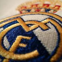 me gusta el futbol y algun dia quiziera jugar en un equipo grande