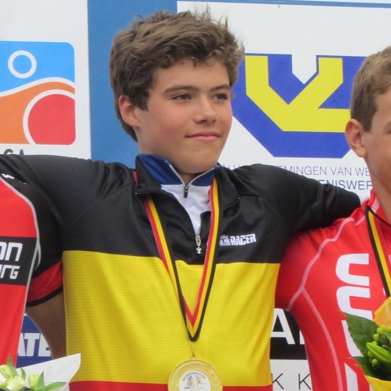 SimonFolens's profile picture. Triatleet