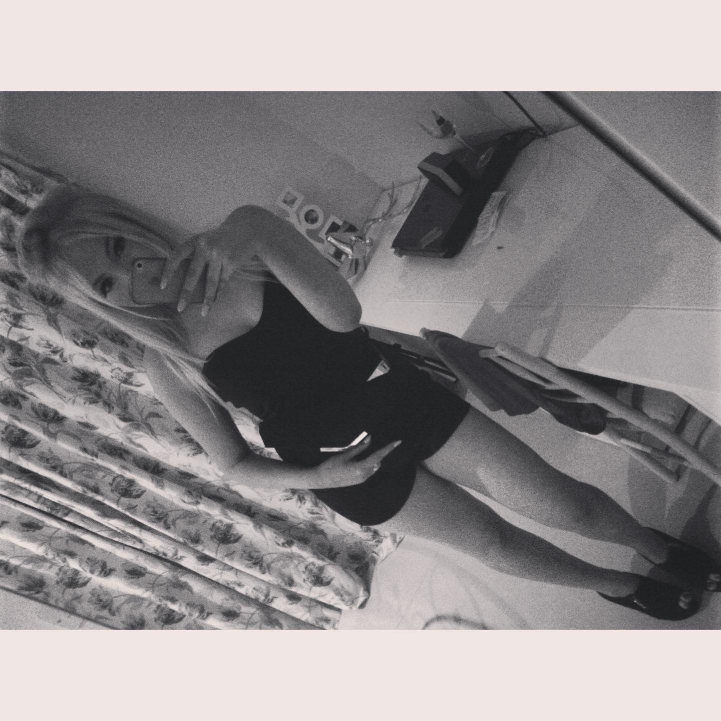 Blondie. 19
