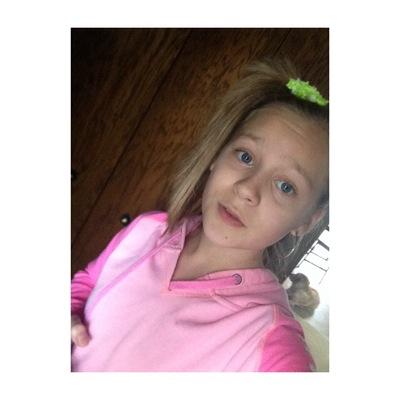 Instagram: mda.kjh | Vine: Katelynn Hergott | Snapchat: katelynnhergott