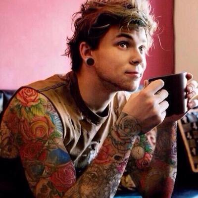 inkedupbands's profile picture. @harrysdimplouis