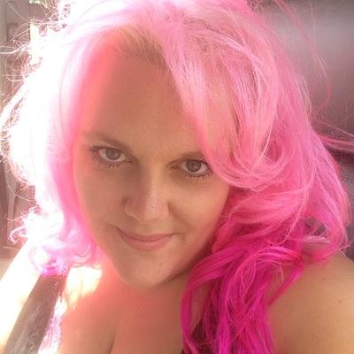 PinkyHobbs's profile picture. Just me Pinky...Professional crafter, Survivor, Advocate, Trivia Host, Plus Size Hotness, Single Mom.