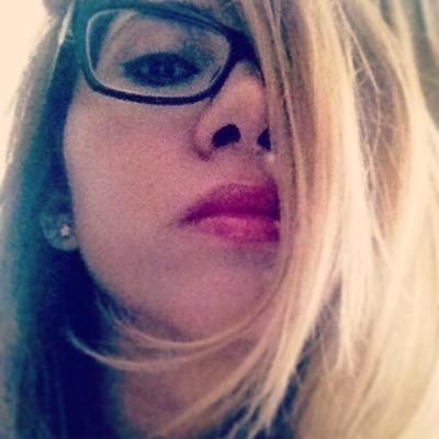 ManiiiaC's profile picture. 