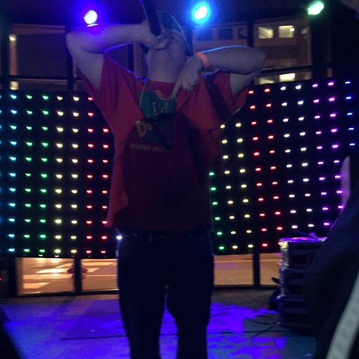 Hip-Hop Artist. Booking Info contact: Dayze420651@gmail.com                         The music lives in me, like it lives in you..